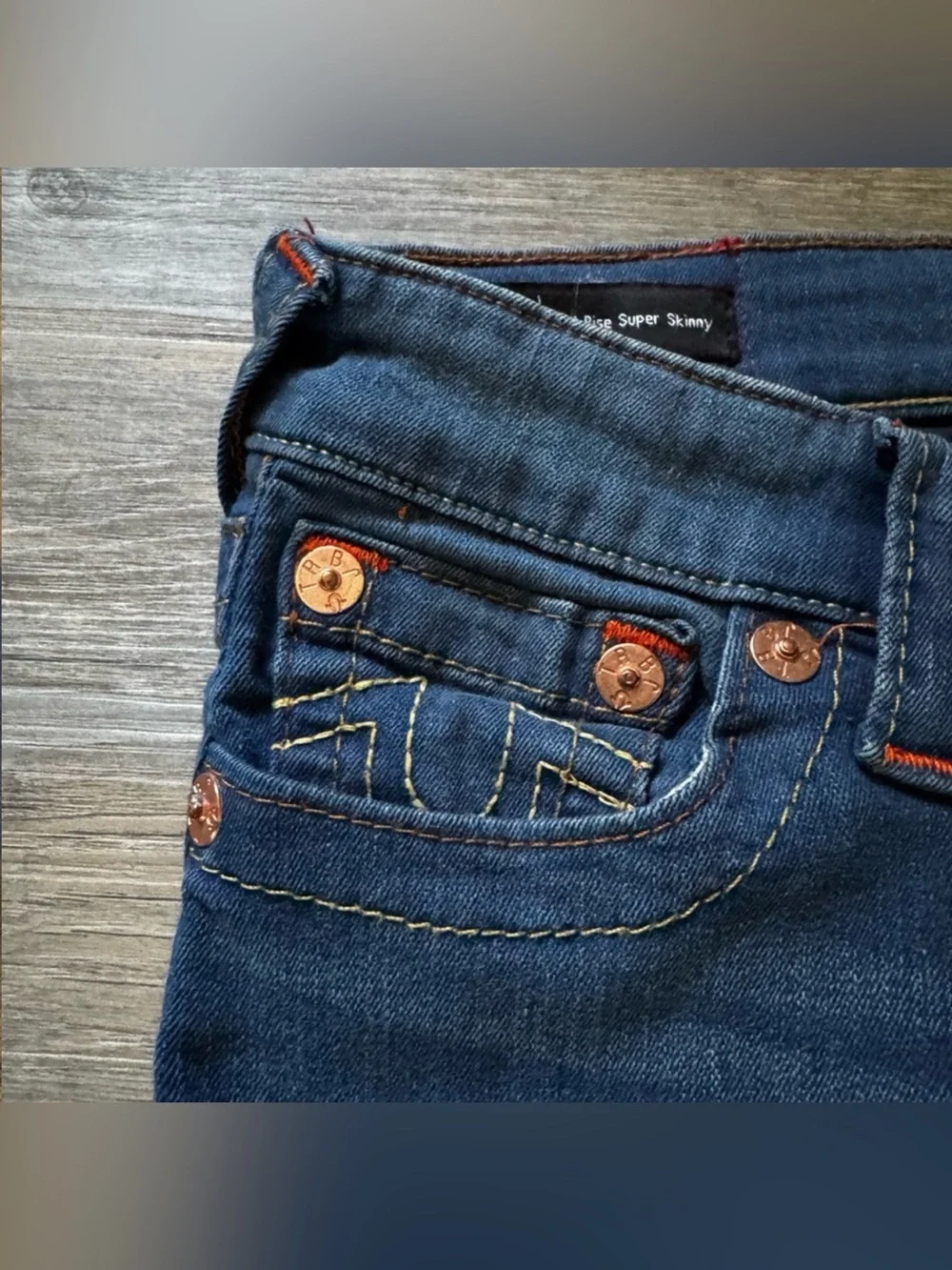 True Religion Halle Mid Rise Super Skinny - Picture 3 of 3